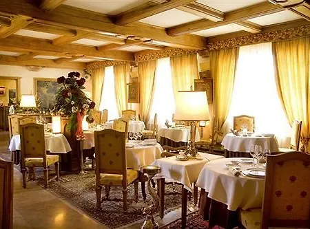 Relais Et Chateaux La Bonne étape 4*