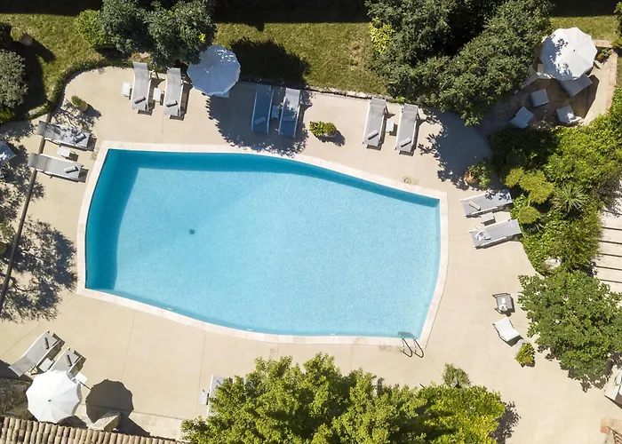 Relais Et Chateaux La Bonne étape Hotel 4*