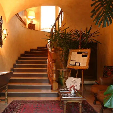 Relais Et Chateaux La Bonne Etape 4*