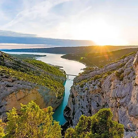 Relais Et Chateaux La Bonne Etape Hotel 4*