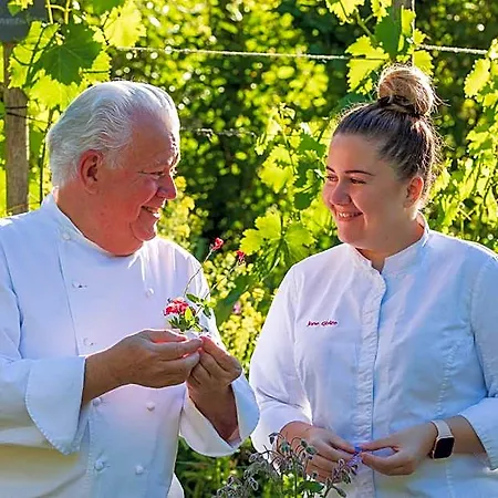 Relais Et Chateaux La Bonne Etape 4*